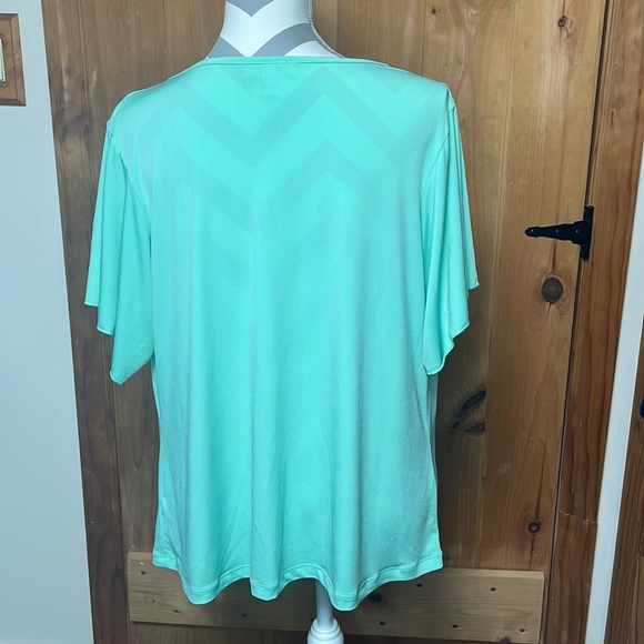 Dress barn, 1X mint blouse - Picture 2 of 3